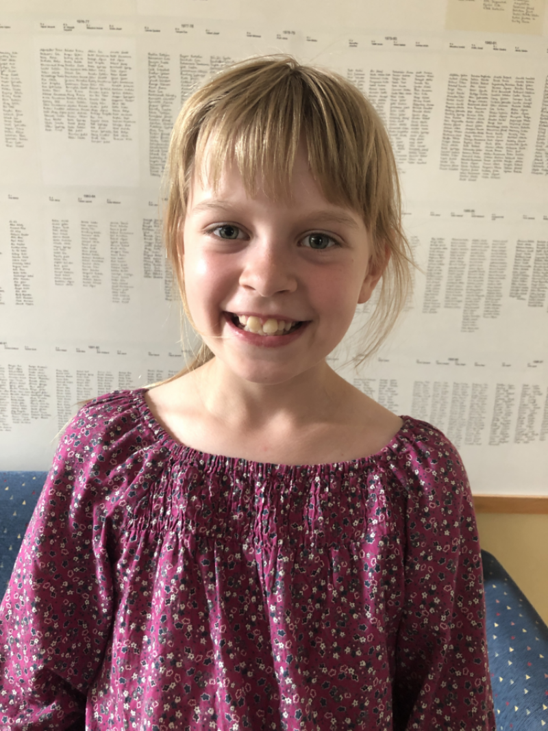 Apaceller Franciska.png